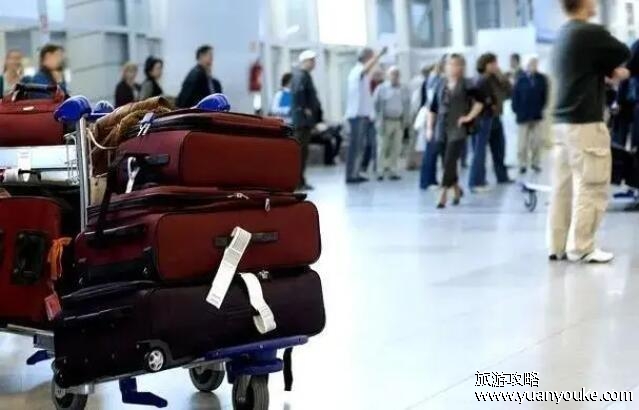 坐飞机能带多少行李，随身携带不超过5公斤(托运不超过50公斤)