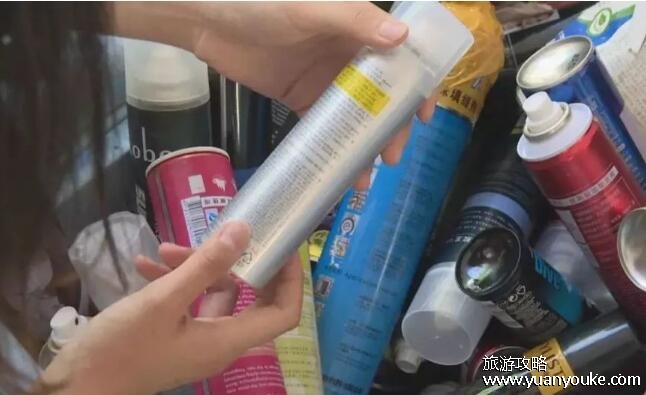 防晒喷雾可以带上飞机吗，一瓶不超过100ml没有易燃易爆炸标识的可带