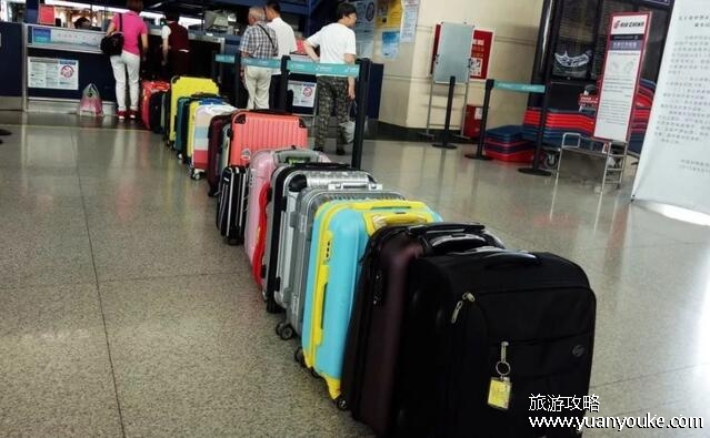 登机箱最大尺寸，随身携带和托运行的李箱尺寸要求(部分航空公司不同)