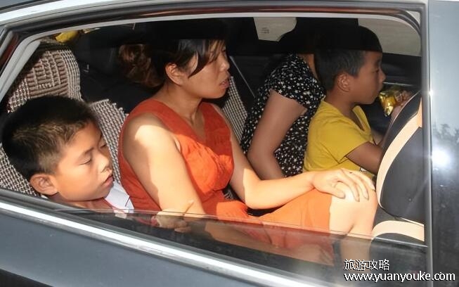 5大人1个婴儿算超载吗，算超载(无论多大的婴儿都属于乘客)