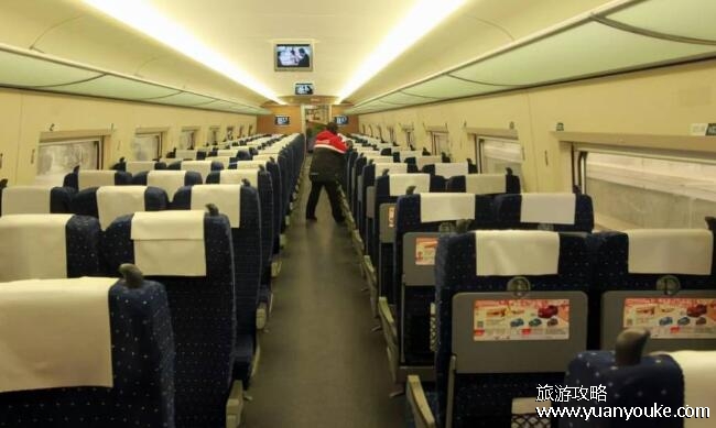 为什么高铁没有E座，沿用国际高铁座位编号(更好区分自己座位在哪边)