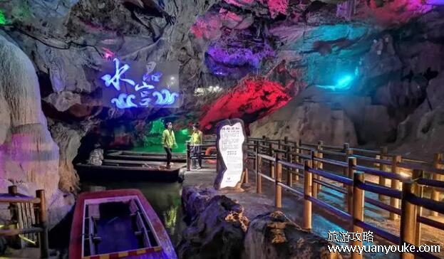 善卷洞风景区好玩吗，十分独特的溶洞景区(景色奇幻绚丽)