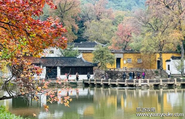 苏州天平山好玩吗，自然风光壮丽的美丽景区(秋季枫叶非常迷人)