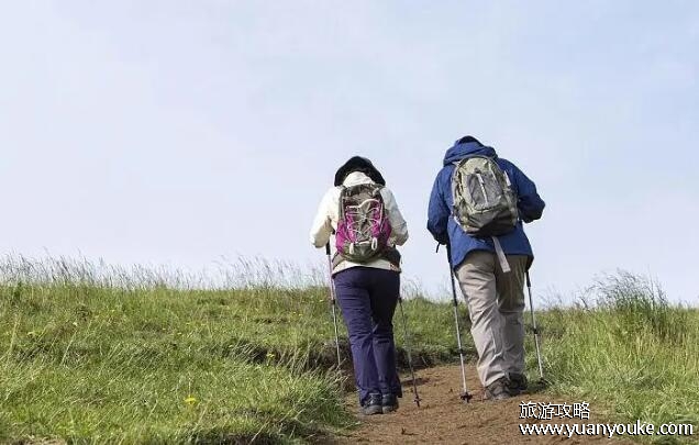 为什么夫妻不能爬泰山，两个原因(夫妻感情发生矛盾泰山不背锅)