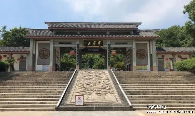 江苏穹窿山好玩吗，巍峨壮观的壮丽山峰(适合运动健身的景区)
