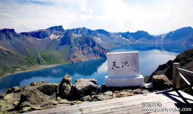 长白山在哪个城市，在吉林省安图县(中华十大名山之一)