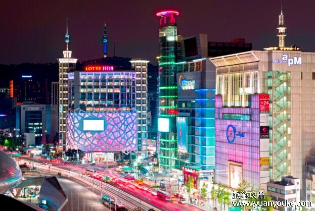 东大门在哪里，在韩国首尔市中心(亚洲最大的服装市场之一)