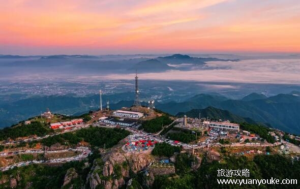 括苍山海拔多少米，1382.4米(许多影视作品的取景地)