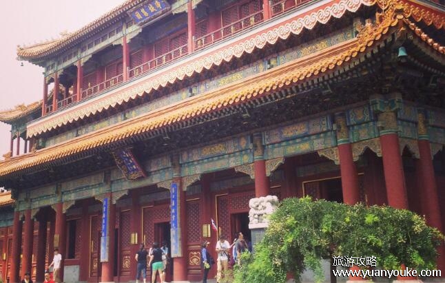 雍和宫开放时间，两个开放的时间(门票价格和公交出行路线)