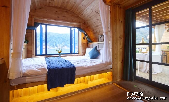 情侣住酒店好还是民宿好，各有优缺点根据实际需求选择