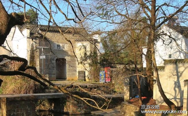 桃花潭在哪里，安徽省宣城市泾县西边40公里处(众多旅游景点)
