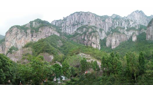 南平茫荡山海拔多少米，1364米(特殊高度形成了壮丽的景观)
