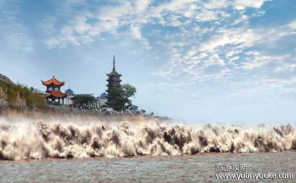 钱塘江观潮最佳时间和地点，农历八月十八的潮水最大（传统民俗活动）