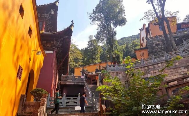 四种人不宜去九华山，年龄小的小孩能看到常人看不到的东西