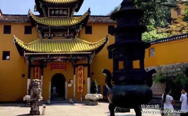 四种人不宜去九华山，年龄小的小孩能看到常人看不到的东西