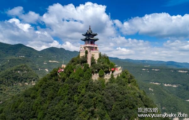 云丘山海拔多少米高，约在1600米左右(娱乐设施和节目众多)