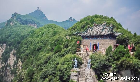 云丘山海拔多少米高，约在1600米左右(娱乐设施和节目众多)