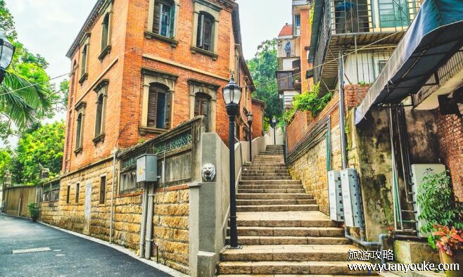 去厦门旅游住哪里比较方便，鼓浪屿、集美区、思明区