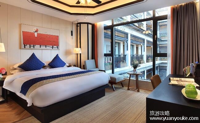 丽江酒店大概多少钱一晚，丽江古城内价格普遍比外面贵