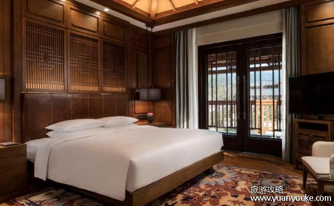 丽江酒店大概多少钱一晚，丽江古城内价格普遍比外面贵