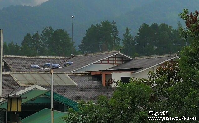 张家界旅游住宿在哪里方便，三个住宿最佳的地方(武陵源距离其他景区近)