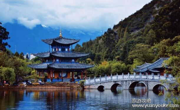 丽江黑龙潭景区门票多少钱，门票60元一人(非常适合拍照)