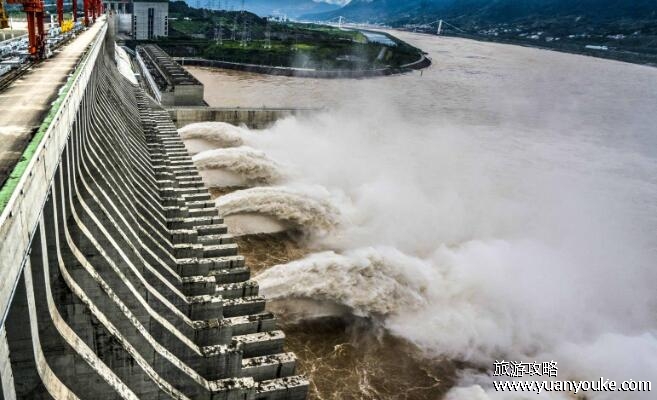 三峡大坝在什么地方，湖北省宜昌市夷陵区(到达三峡大坝的公交路线)