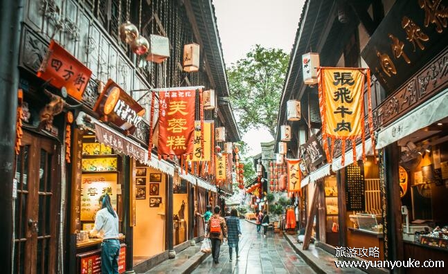 成都游玩攻略3天费用，不算景点门票大概需要640元至4300元不等