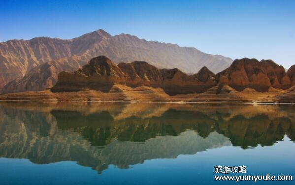 龙羊峡景区旅游攻略介绍，观赏价格极高的独特景区(美食丰富)