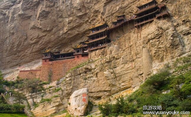 悬空寺在山西什么地方？山西省大同市浑源县恒山(建立于悬崖之上)