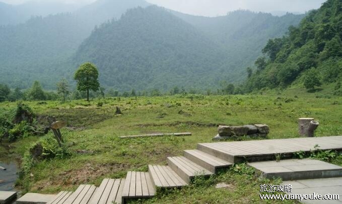 峨边黑竹沟风景区好玩吗，彝族文化浓厚的景区(景色十分独特)