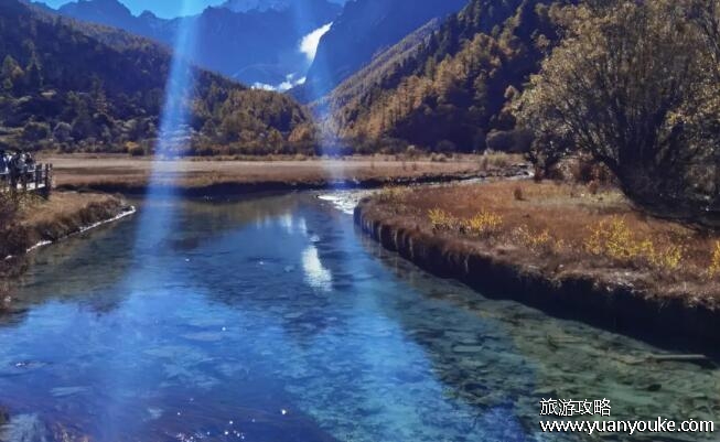 稻城亚丁在哪个省哪个市，四川省甘孜藏族自治州(最佳旅游时间是夏季)