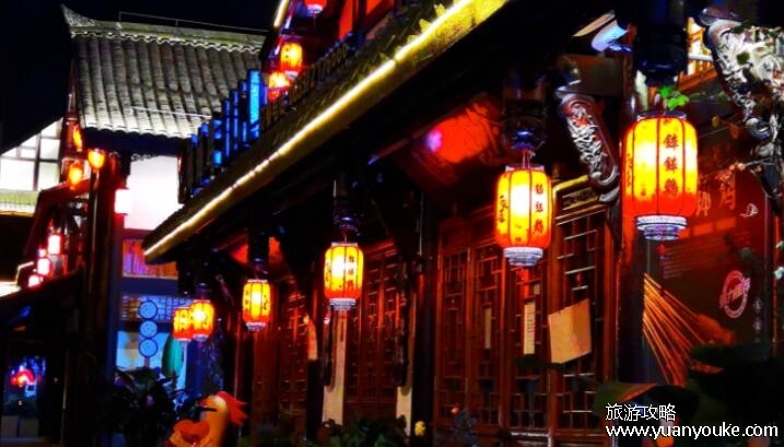 华蓥天上街市好玩吗，融合了历史文化与现代气息的旅游景点