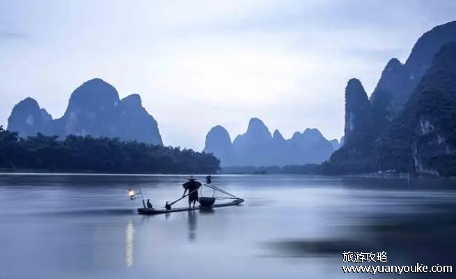 桂林山水属于哪种地貌，喀斯特地貌(桂林著名景点以及特色美食)
