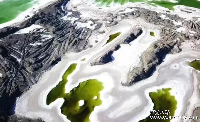 柴达木盆地位于哪个高原，青藏高原(柴达木盆地上的美景)