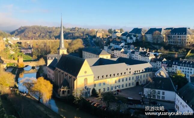 卢森堡是哪个国家，是一个历史悠久的欧洲国家(风景美丽/建筑独特)