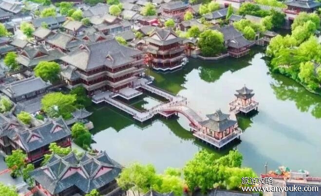 甄嬛传在横店哪里拍的，明清宫苑(故宫1:1修建而成的)