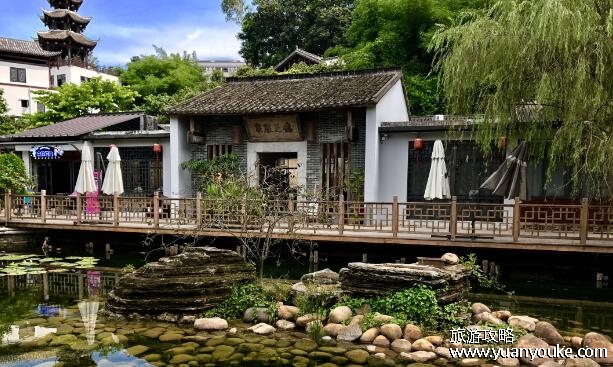 甘坑客家小镇在哪里，在广东省深圳市龙岗区(现在叫甘坑古镇)