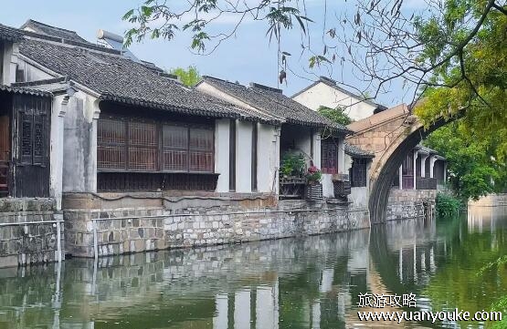 南浔古镇在哪里在哪个城市，浙江省湖州市(民俗风情浓厚的古镇)