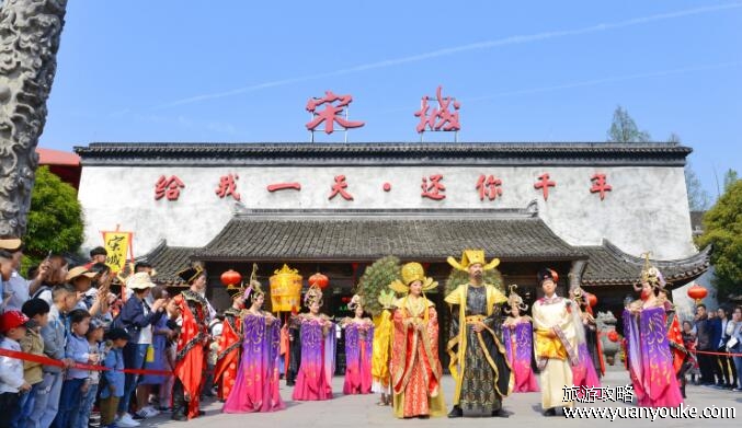 杭州宋城好玩吗，让人流连忘返的景点(一日体验千年历史)