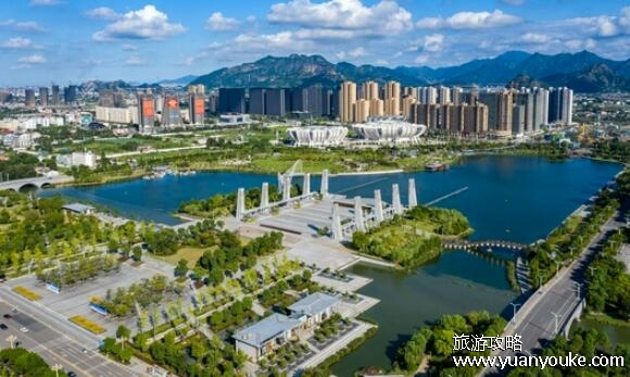 灵溪镇是哪个省哪个市，在浙江省温州市(宁静祥和的美丽小镇)