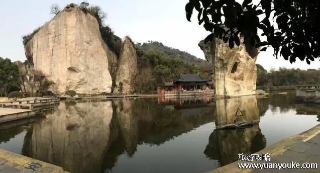 柯岩风景区在哪里?在浙江省绍兴市柯桥区(风景独特的旅游胜地)