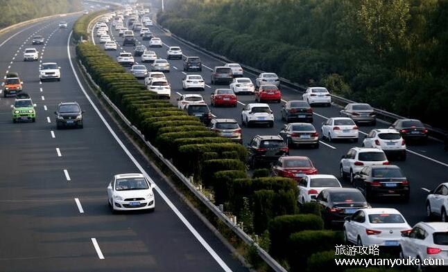 提前2天上高速跨省下高速免费吗，分为两种情况(以下高速的时间为准)