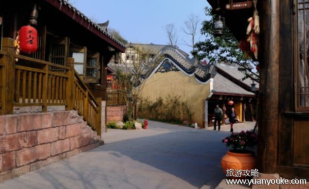 五凤溪古镇在哪里，在四川省成都市(令人流连忘返的美丽古镇)