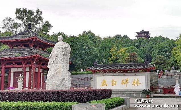 李白故里在哪里，专家至今未给出明确答案(李白出生地竟然在国外)