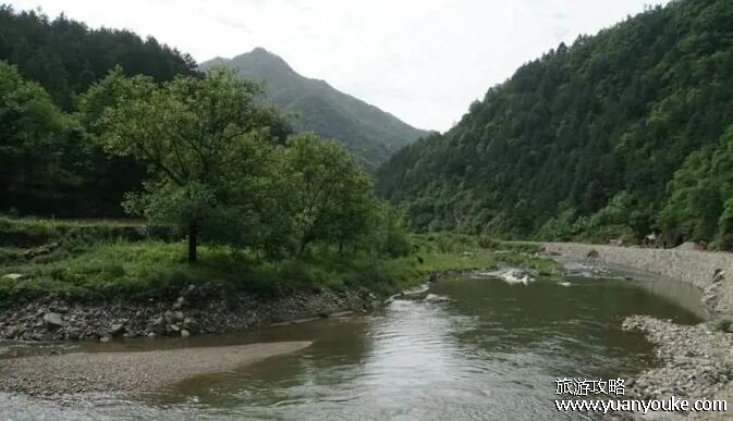 黑龙湾在哪里个城市，在四川省南充市(四川省著名旅游胜地)