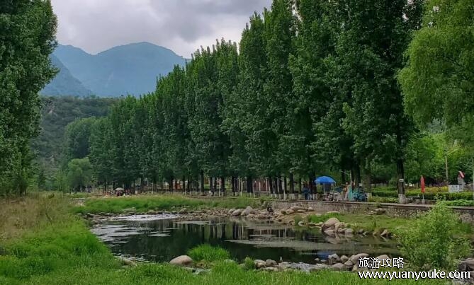 神堂峪自然风景区门票多少钱，35元一张(这里的瀑布令人震惊)