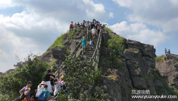 银瓶山海拔多少米，高达898米(东莞的文化名胜之一)