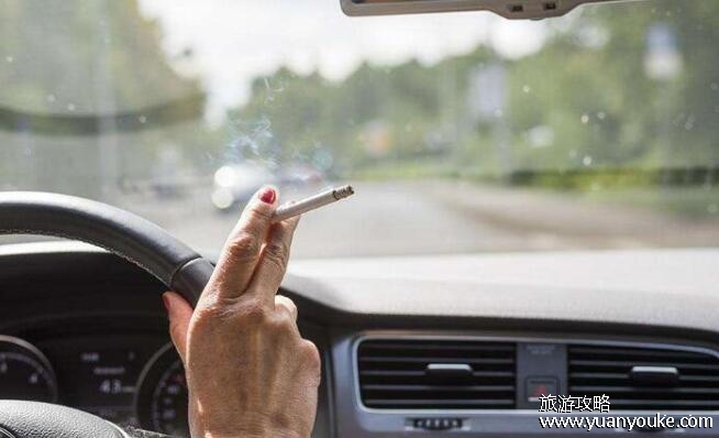 开车抽烟扣分吗，扣3分罚款200元(所有妨碍安全驾驶的行为)