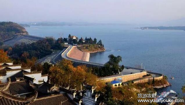 万佛湖风景区好玩吗，湖景和山景令人陶醉的美丽风景区